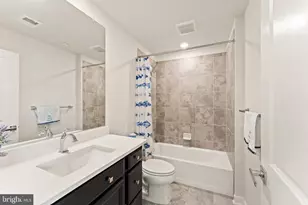 12973 Hattontown Square, Herndon, VA 20171 - Photo 14