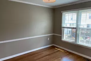 5453 New London Park Dr, Fairfax, VA 22032 - Photo 4