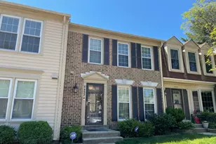 5453 New London Park Dr, Fairfax, VA 22032 - Photo 1