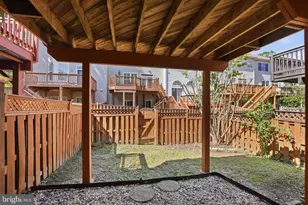 8656 Royal Worcester Ln, Fairfax, VA 22031 - Photo 44