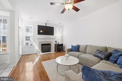 8656 Royal Worcester Lane, Fairfax, VA 22031 - Photo 16
