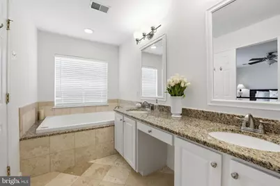 8656 Royal Worcester Lane, Fairfax, VA 22031 - Photo 22