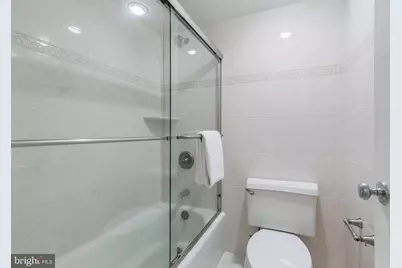 8360 Greensboro Drive #307, McLean, VA 22102 - Photo 24