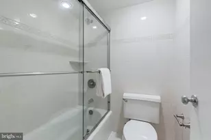 8360 Greensboro Dr, McLean, VA 22102 - Photo 24