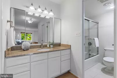 8360 Greensboro Drive #307, McLean, VA 22102 - Photo 22
