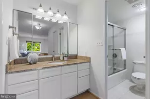 8360 Greensboro Dr, McLean, VA 22102 - Photo 22