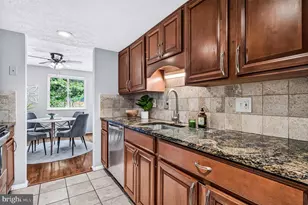 8315 Claremont Woods Dr, Alexandria, VA 22309 - Photo 8