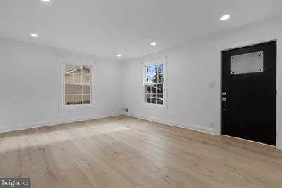 3284 Annandale Road, Falls Church, VA 22042 - Photo 12