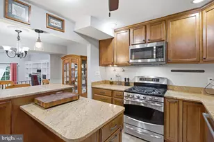 8402 Uxbridge Ct, Springfield, VA 22151 - Photo 14