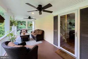 8402 Uxbridge Ct, Springfield, VA 22151 - Photo 4
