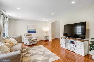 13378 Point Rider Ln, Herndon, VA 20171 - Photo 6