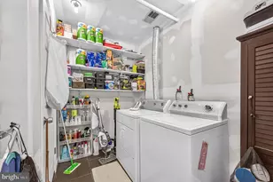 8618 Dellway Ln, Vienna, VA 22180 - Photo 32