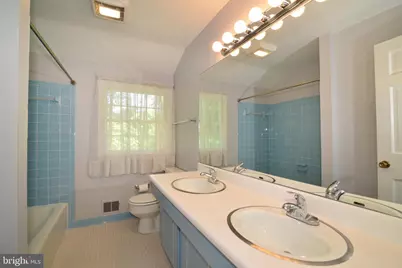 1317 Forestwood Drive, McLean, VA 22101 - Photo 24