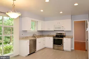 1317 Forestwood Dr, McLean, VA 22101 - Photo 14