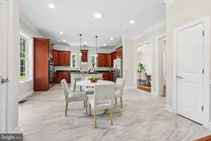 12304 Popes Head Rd, Fairfax, VA 22030 - Photo 16