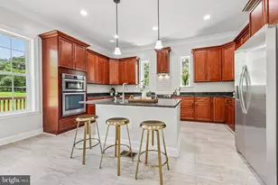 12304 Popes Head Rd, Fairfax, VA 22030 - Photo 4