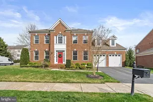 4561 Rona Pl, Fairfax, VA 22030 - Photo 6