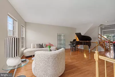 14651 Seasons Drive, Centreville, VA 20120 - Photo 6