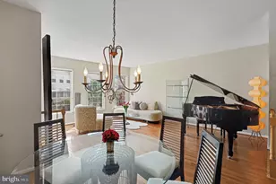 14651 Seasons Dr, Centreville, VA 20120 - Photo 8