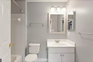 1918 Crescent Park Dr, Reston, VA 20190 - Photo 14
