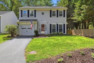 7801 Bold Lion Ln, Alexandria, VA 22315 - Photo 2