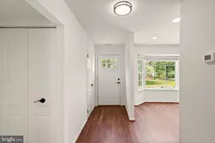 4122 Winter Harbor Ct, Chantilly, VA 20151 - Photo 8