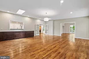 6506 Bellamine Ct, McLean, VA 22101 - Photo 2