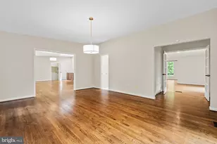 6506 Bellamine Ct, McLean, VA 22101 - Photo 8