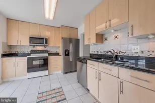 13240 Grand Jct Dr, Fairfax, VA 22033 - Photo 2