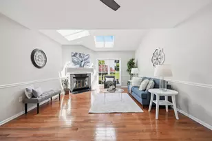 8401 Cardinal Glen Ct, Vienna, VA 22182 - Photo 4