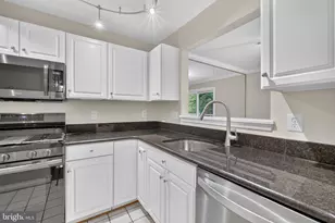 6608 Netties Ln, Alexandria, VA 22315 - Photo 14