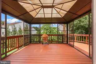 4408 Galesbury Ln, Chantilly, VA 20151 - Photo 2