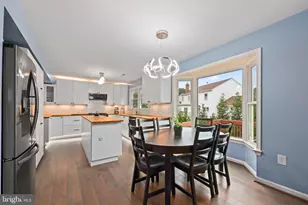 4408 Galesbury Ln, Chantilly, VA 20151 - Photo 10