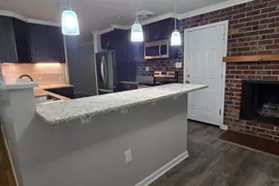 9809 Limoges, Fairfax, VA 22032 - Photo 6