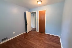 [Address not provided], Vienna, VA 22180 - Photo 4