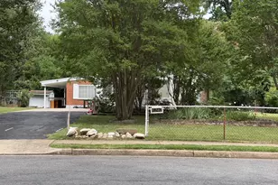6242 Indian Run Pkwy, Alexandria, VA 22312 - Photo 2