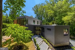 7815 Old Falls Rd, McLean, VA 22102 - Photo 20