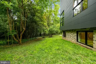 7815 Old Falls Rd, McLean, VA 22102 - Photo 100