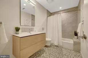 7815 Old Falls Rd, McLean, VA 22102 - Photo 90