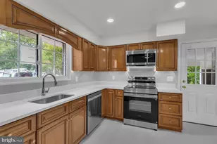 5907 Camberly Ave, Springfield, VA 22150 - Photo 10
