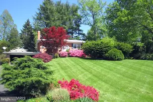 1036 Carper St, McLean, VA 22101 - Photo 2