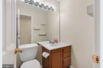 8209 Crossbrook Court #202, Lorton, VA 22079 - Photo 14