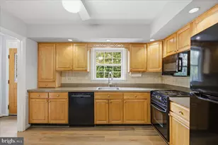 7674 Tiverton Dr, Springfield, VA 22152 - Photo 6