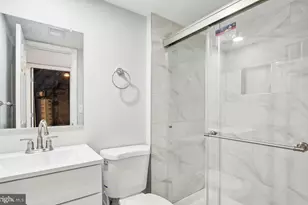 7081 Leewood Forest Dr, Springfield, VA 22151 - Photo 16