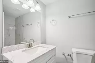 7081 Leewood Forest Dr, Springfield, VA 22151 - Photo 12