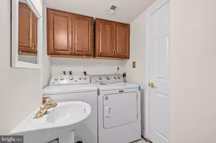 4471 Forest Glen Ct, Annandale, VA 22003 - Photo 18