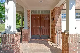 6878 Frase Dr, Falls Church, VA 22043 - Photo 2