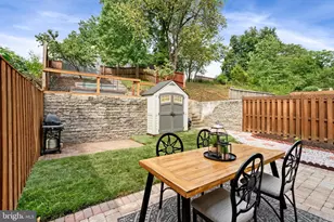 2720 Jefferson Dr, Alexandria, VA 22303 - Photo 34