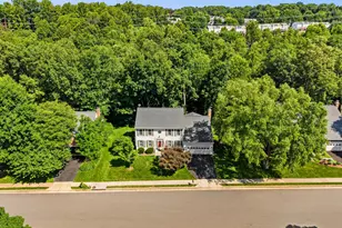 13855 Springstone Dr, Clifton, VA 20124 - Photo 4