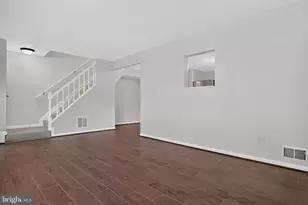 9836 Hagel Cir, Lorton, VA 22079 - Photo 8